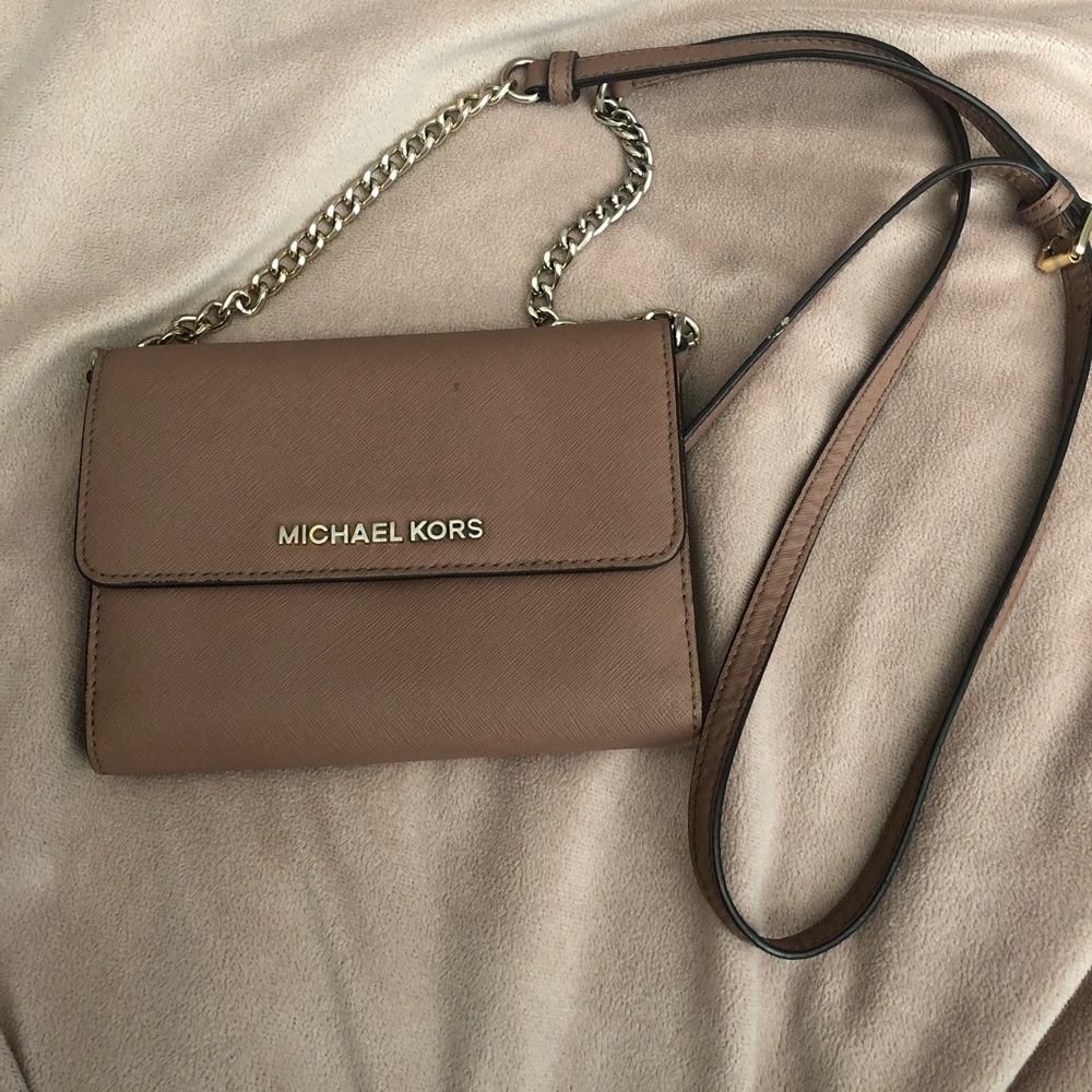 Michael kors crossbody